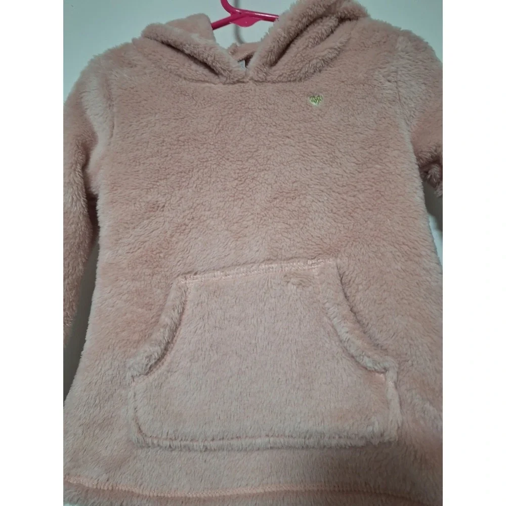 Carter's Toddler Girls Size 2T Pink Fuzzy Fleece Pullover Hoodie Heart Pocket